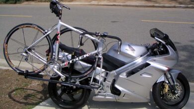 Photo of Your motorcycle and your bike together. Possible and also simple!